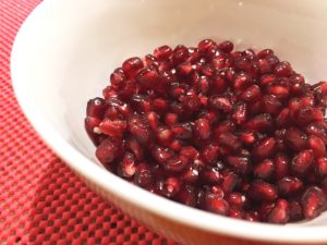 Seed a Pomegranate without the Mess