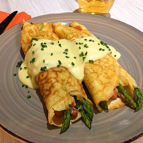 Ham & Asparagus Crêpes with Cheese Sauce